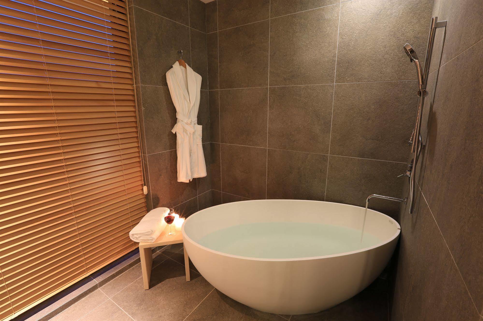 Borjomi Boutique Seoul Hotel Ngoại thất bức ảnh